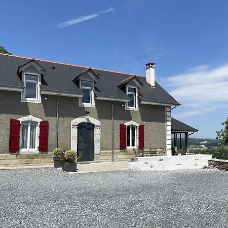 Holiday home Larrouy *
