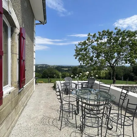 Holiday home Larrouy *